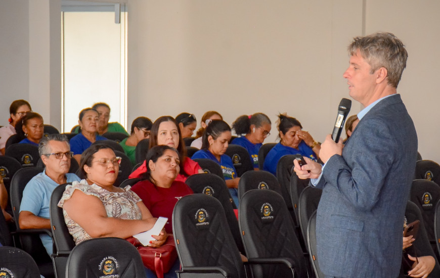 Orientador profissional Aeronssaytt Gomes de Oliveira ministrará o curso