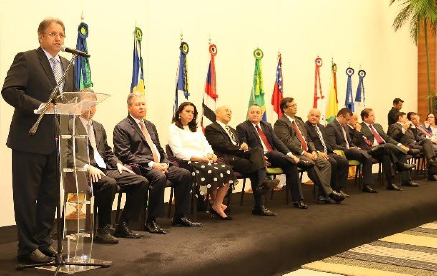 Marcelo reforça apoio à Dilma no Fórum