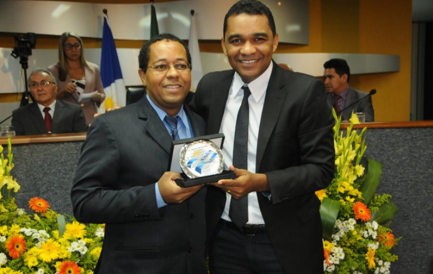 Waldson participa de homenagem ao Dia do Pastor