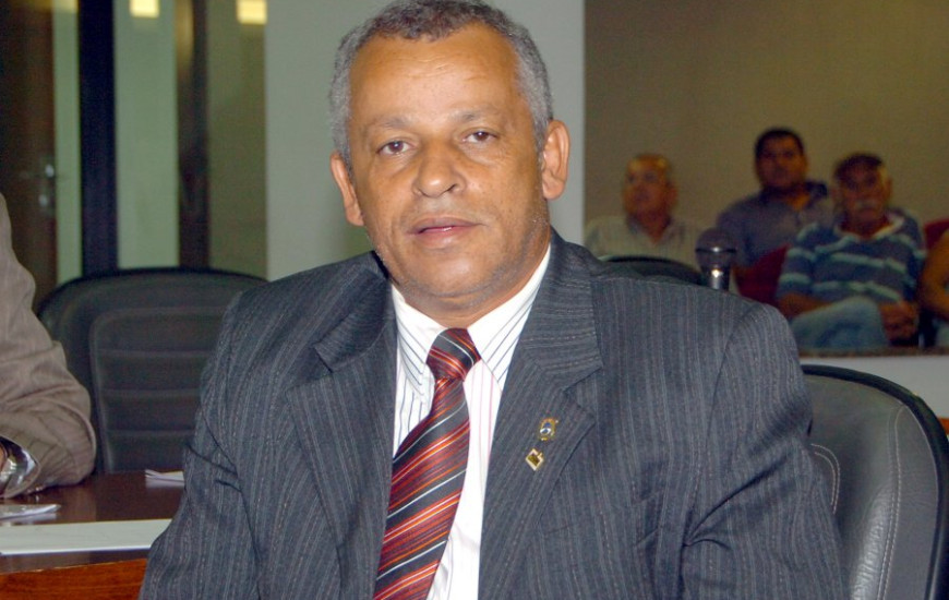 Deputado estadual Iderval Silva