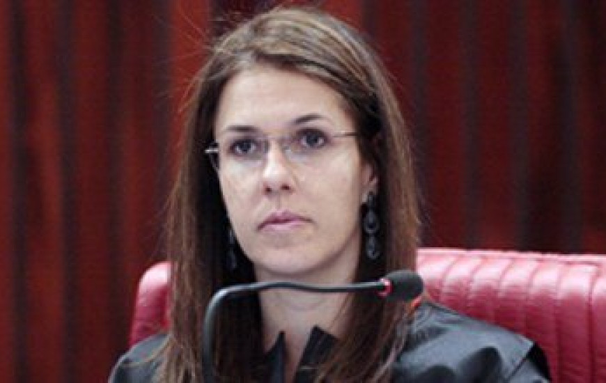 Ministra do TSE Luciana Lóssio