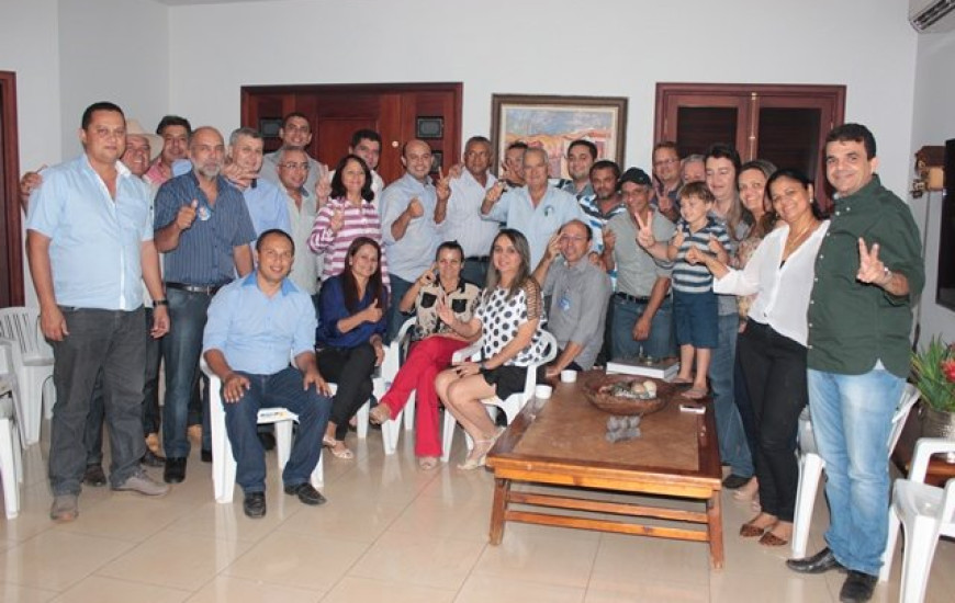 Sandoval recebe apoio de prefeitos