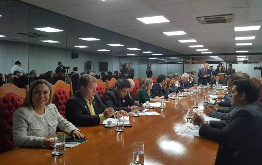 Deputada é secretária na Diretoria da Unale