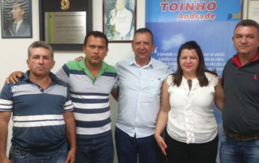 Prefeito visita gabinete de Toinho Andrade