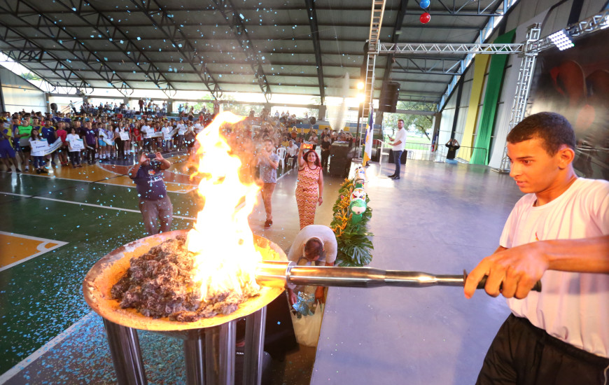 A pira olímpica marcou o início das competições no Tocantins