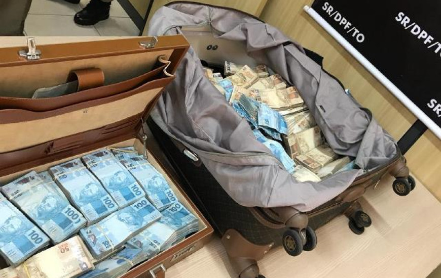 Dinheiro foi encontrado em taxi na Capital