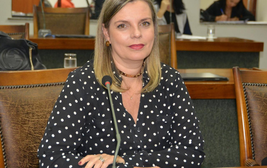 Deputada estadual Claudia Lelis (PV)