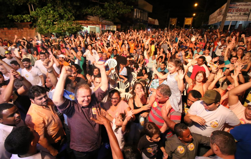 Carlesse realizou comícios em Palmas e Paraíso