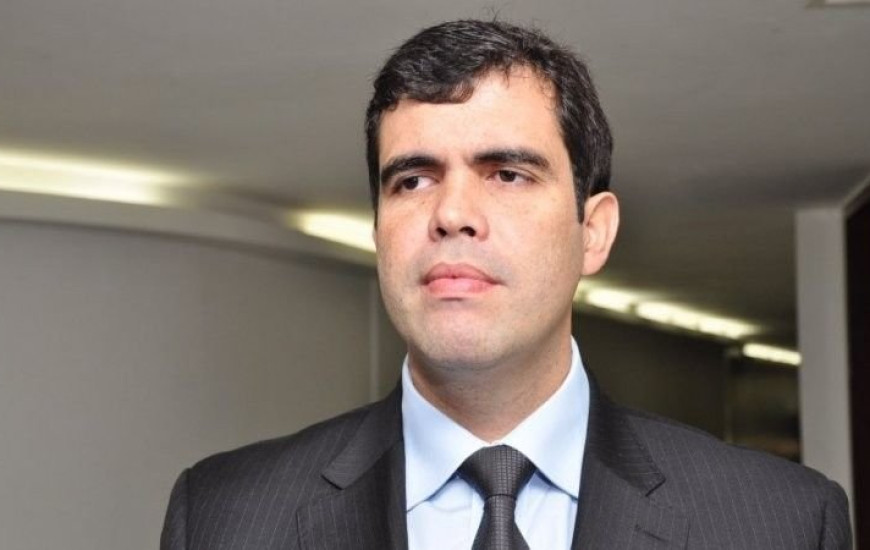 Deputado Ricardo Ayres 