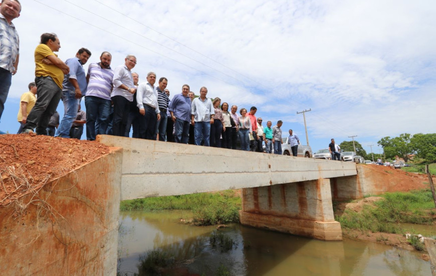 Marcelo Miranda e comitiva entregam obras em Gurupi