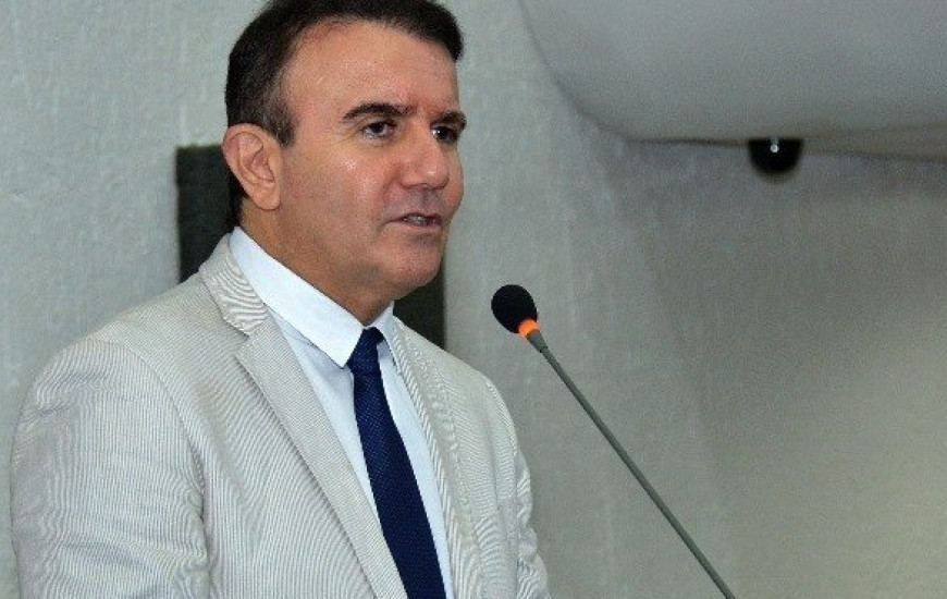 Eduardo cobra Portal da Transparência