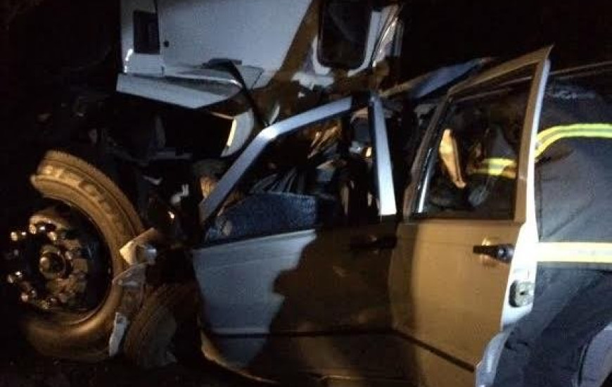 Vítimas ficaram presas às ferragens