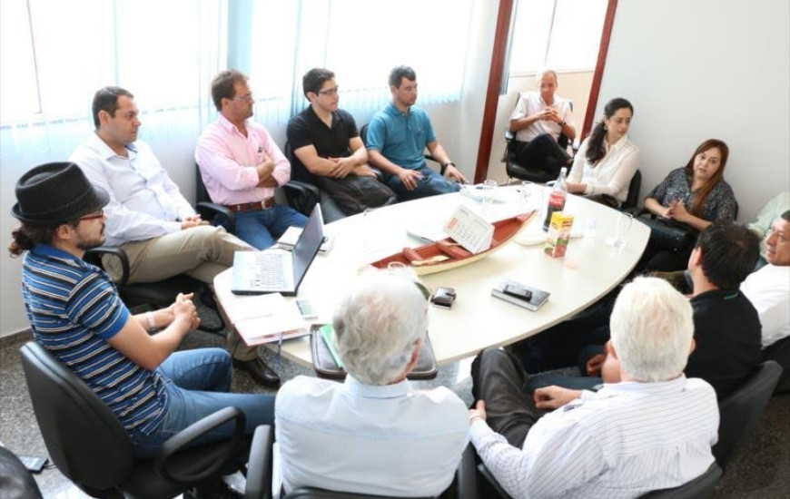 Reunião sedia debate sobre piscicultura do Estado