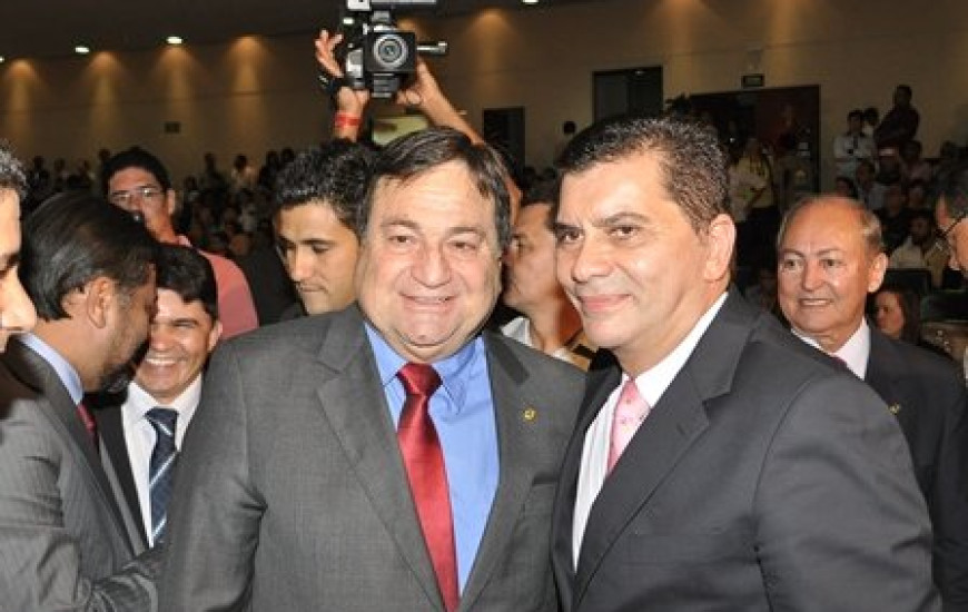 Hallum ao lado de Amastha: parceria consolidada