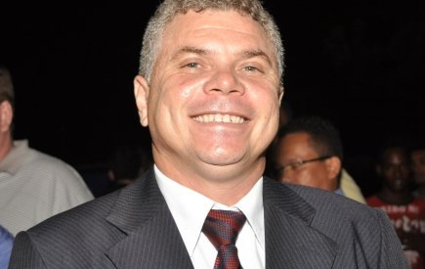 Professor Adail (PSDC)