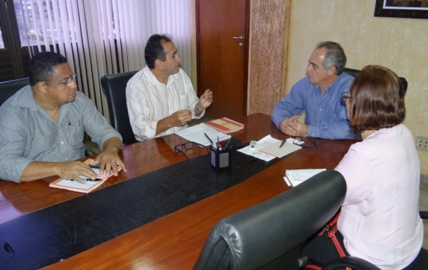 Reunião discutiu demandas dos servidores da Saúde