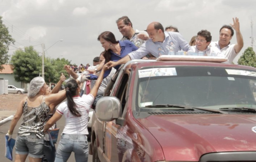 Sandoval em carreatas