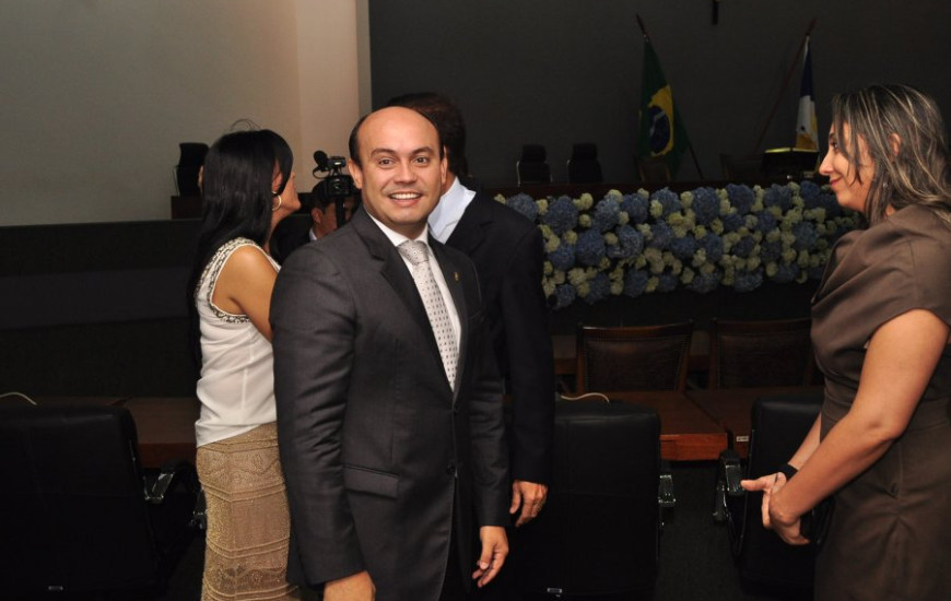 Sandoval e Tom Lyra são eleitos com 15 votos