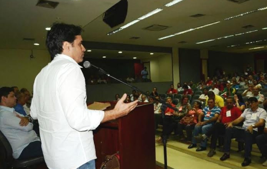 Lelis participou do encontro do PT