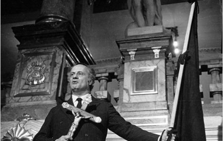 Cenas do Filme Terra em Transe