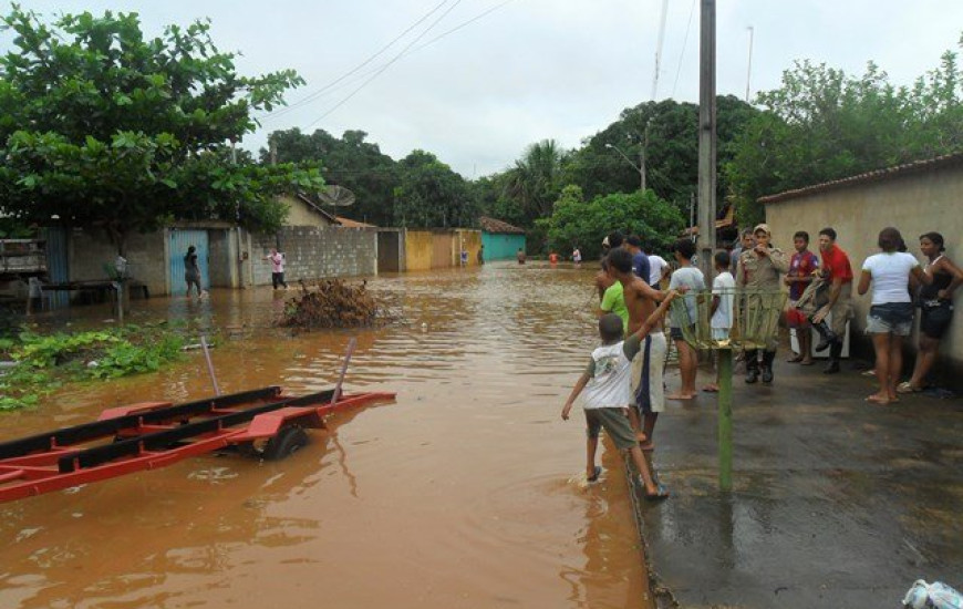 Barragem pode ter cedido