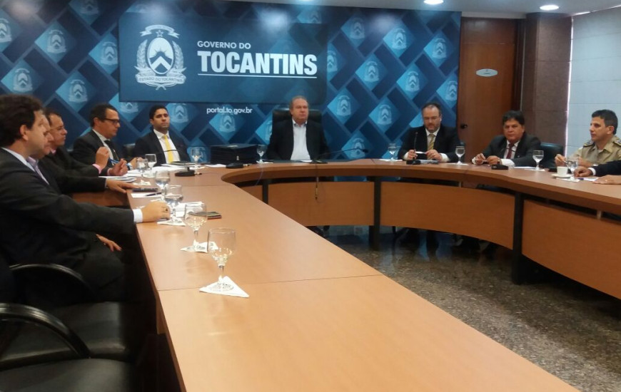 Governador interino define diretrizes da nova gestão