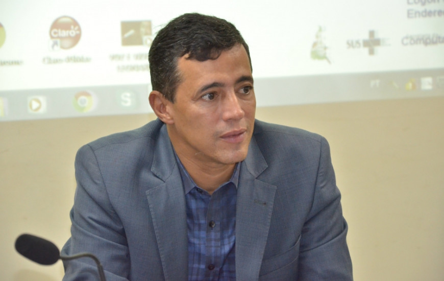 O secretário Renato Jayme assinou o memorando circular que afasta os contratados