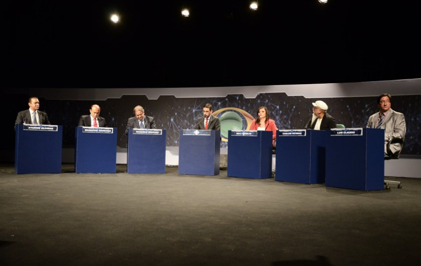 Candidatos estreiam horário eleitoral