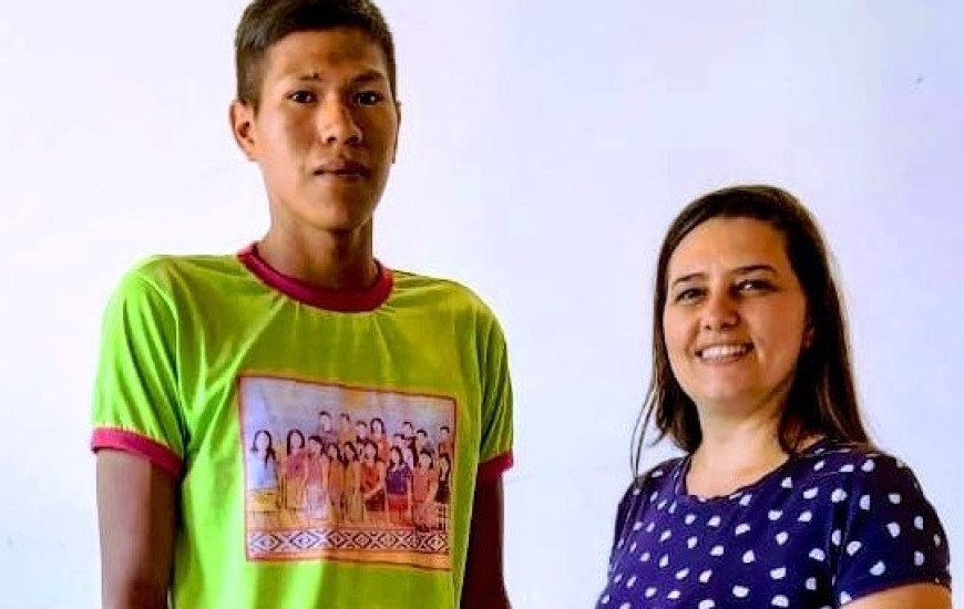 Estudante Rafael e a professora Deuzanira