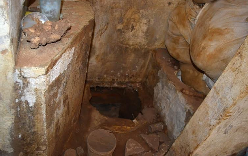 Adolescentes cavaram buraco para fugir