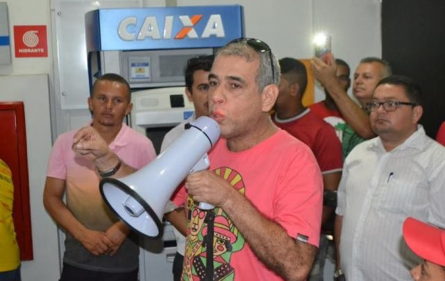 Zé Roberto apoia manifestações contra Temer