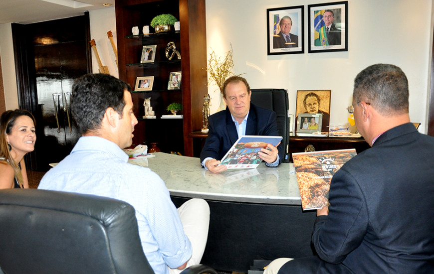 Governador recebe executivos do Rally dos Sertões