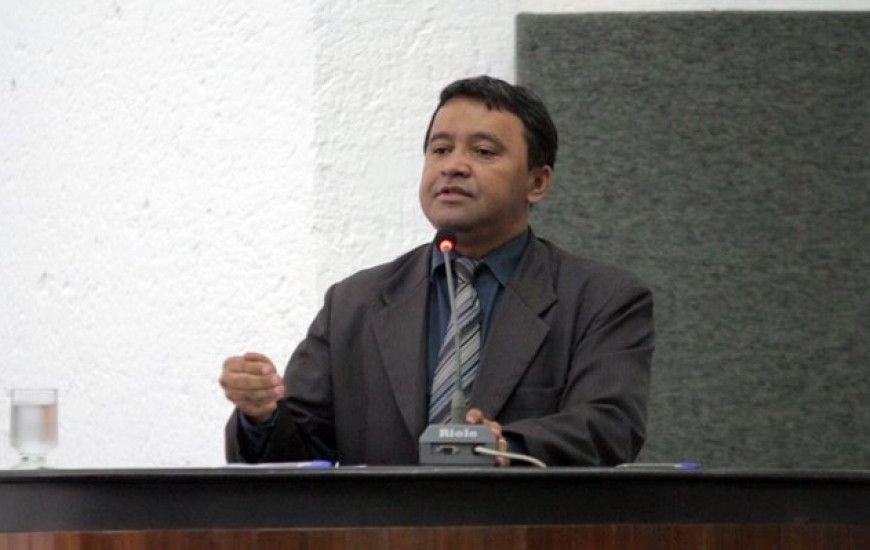 Deputado estadual Elenil da Penha