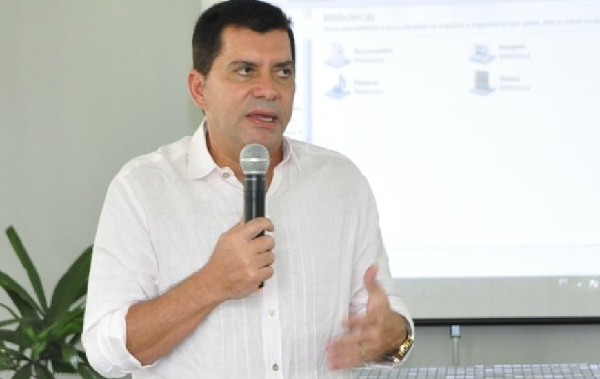 Prefeito fala em alianças políticas para 2014