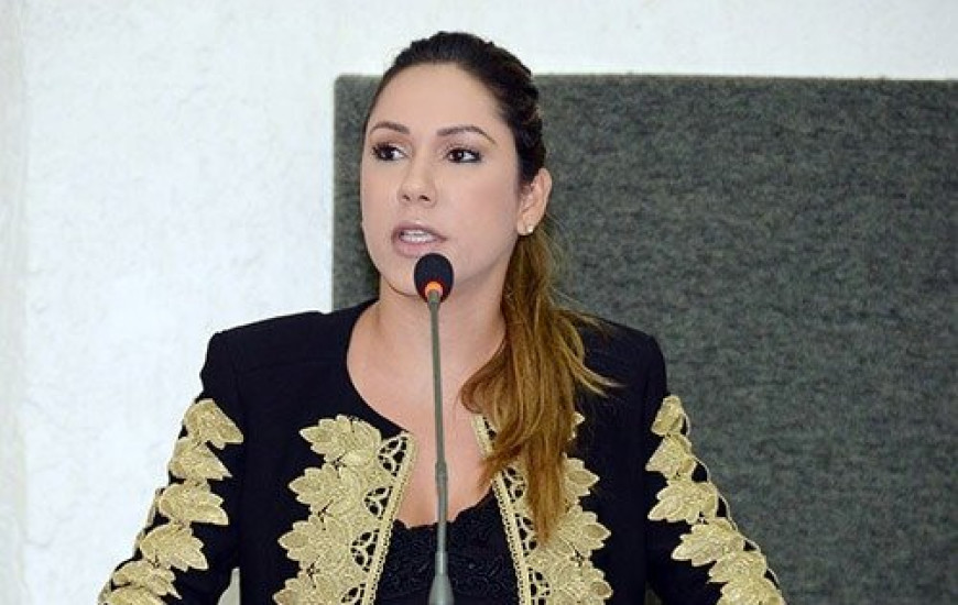 Luana deve ficar na primeira vice