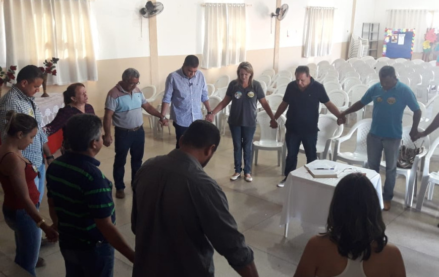 Candidato participou de oração em memória de Jr Coimbra