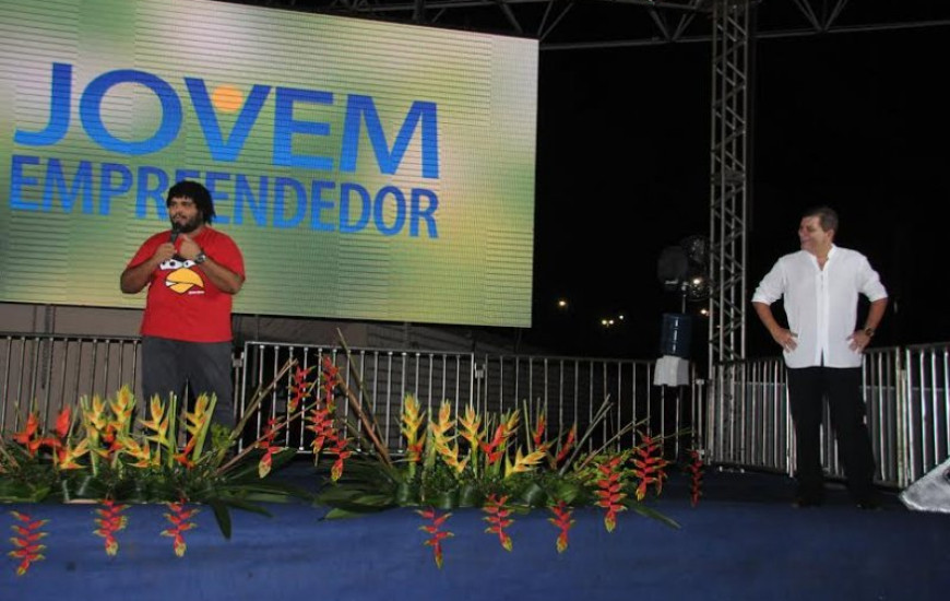 Lançamento aconteceu na noite de ontem