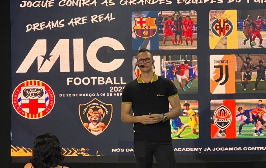 Bruno Teles durante evento onde anunciou a presença dos observadores 