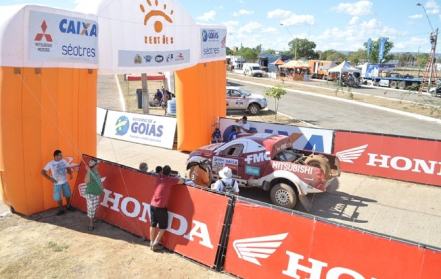 Pilotos chegam à Praia da Graciosa