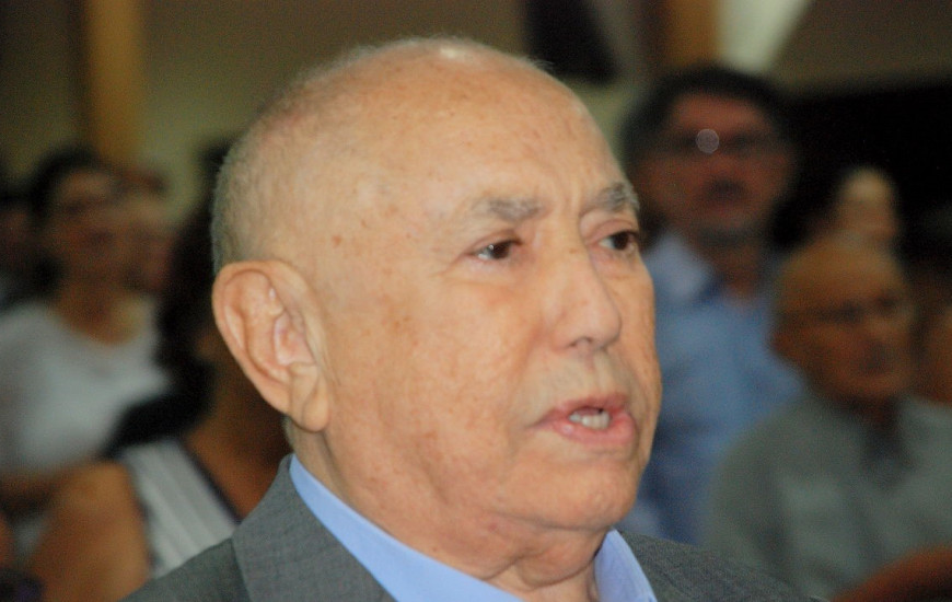 Siqueira se recupera bem após cirurgia em São Paulo