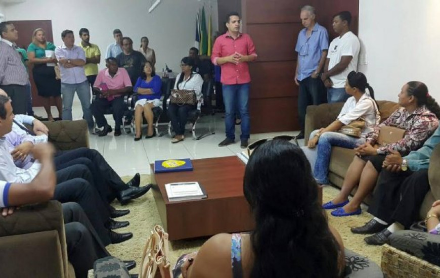 Líderes religiosos se reúnem com secretário