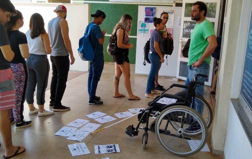 Campanha interna no campus Palmas