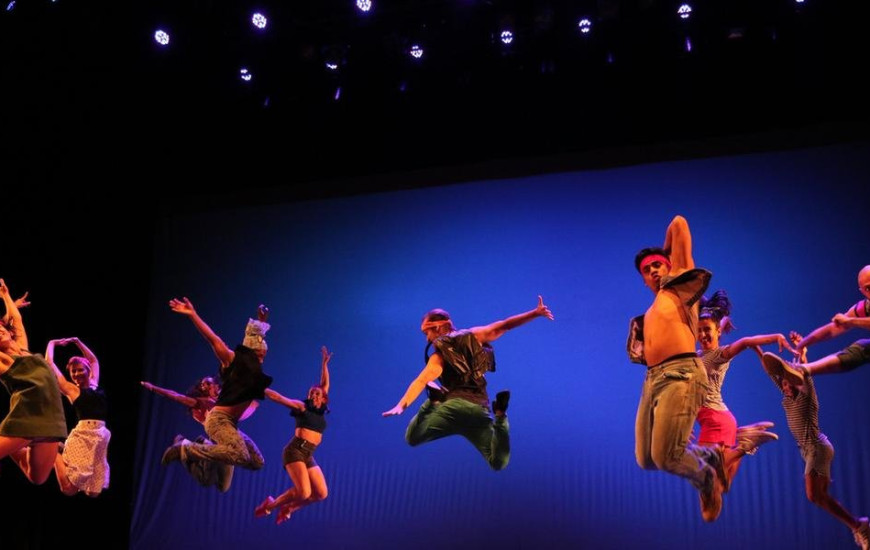 Cia Jovem de Dança.