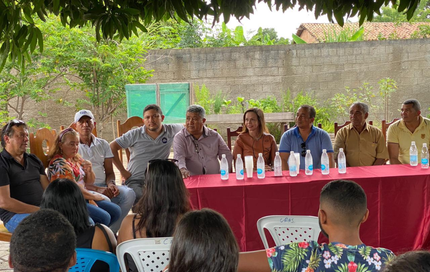 Reunião em Carrasco Bonito 