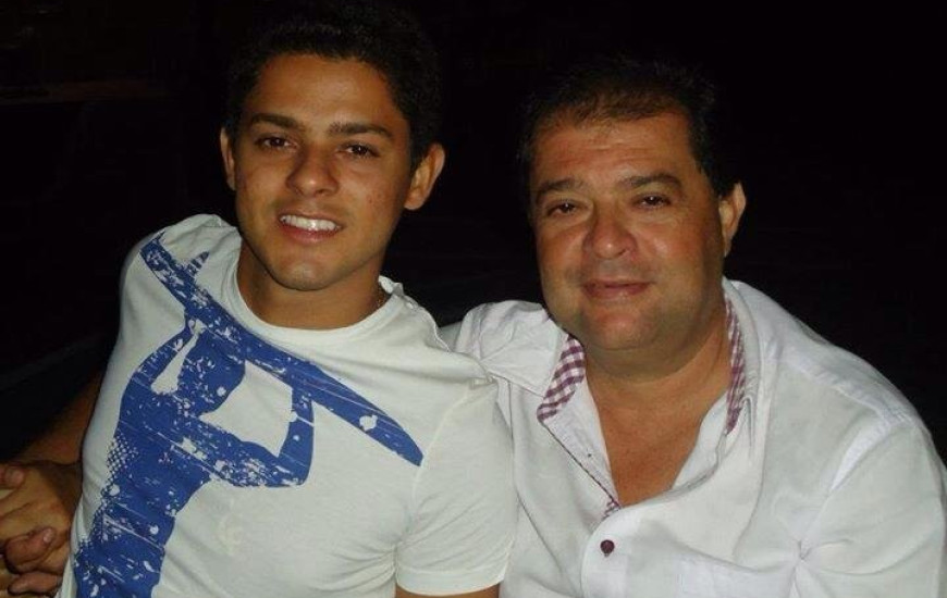 Corpos são velados na casa da família