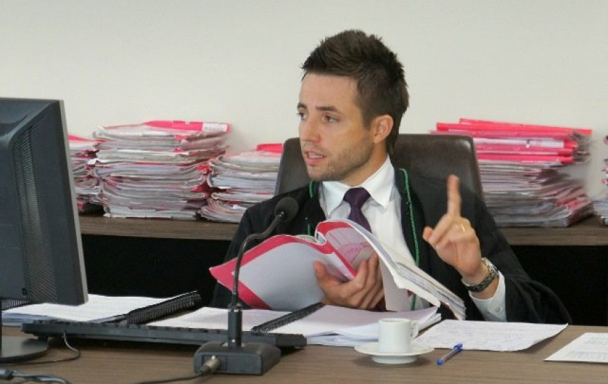 Juiz Federal Gabriel Brum durante sessão