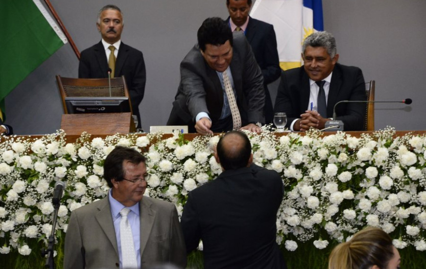 Osires Damaso vence Eli Borges