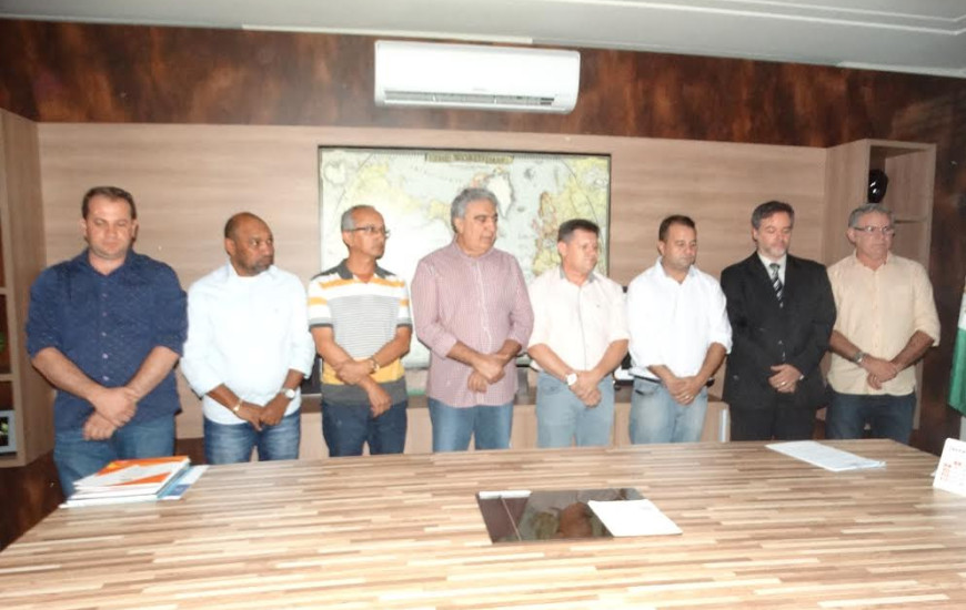 Prefeito apresenta os novos gestores
