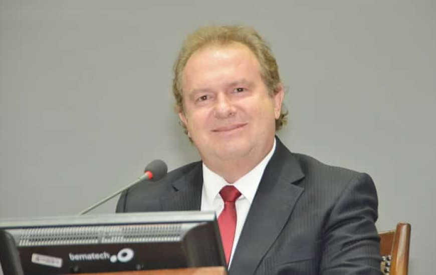 Candidato lança perfis nas redes sociais para se aproximar de eleitor internauta