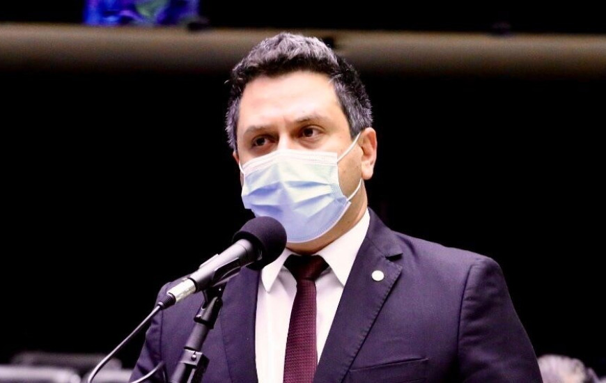 Tiago Dimas durante aprovação de projeto de sua autoria na Câmara